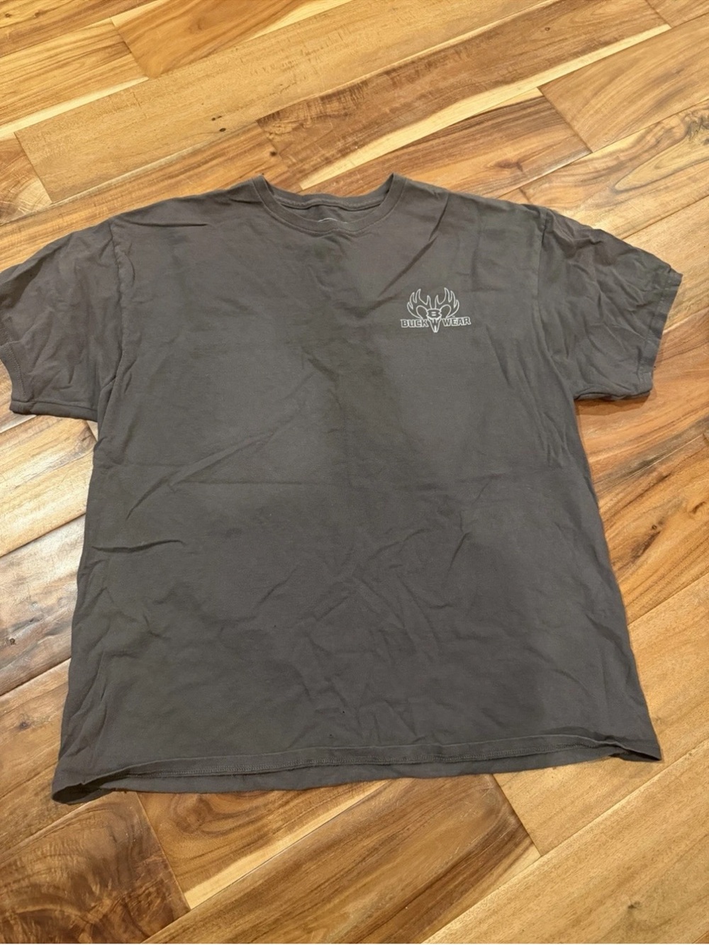 Men's Gray Buck Wear Short-Sleeve Graphic T-Shirt